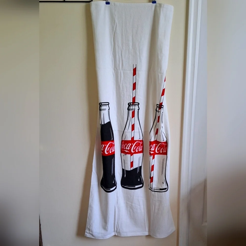 🎁Coca-Cola Beach Towel with Red Bottle Design 100%Cotton FREE with $40 Purchase
